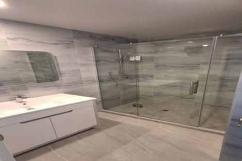 Photo of property in 3 Vanbrugh Place, Bucklands Beach, Auckland, 2014
