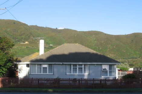 Photo of property in 1130 High Street, Taita, Lower Hutt, 5011