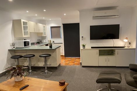 Photo of property in 483 Marine Parade, Napier South, Napier, 4110