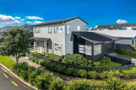 Photo of property in 7 Waiarohia Place, Hobsonville, Auckland, 0616