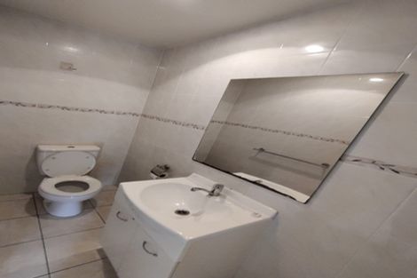 Photo of property in 30a Trinidad Road, Sunnynook, Auckland, 0620