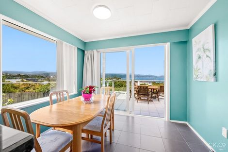 Photo of property in 21 Acacia Avenue, Maungaraki, Lower Hutt, 5010