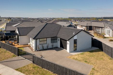 Photo of property in 55 Hills View Drive, Papamoa, 3118