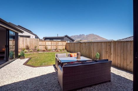 Photo of property in 11 Till Street, Jacks Point, 9371