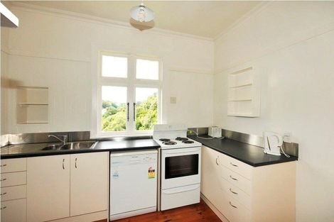 Photo of property in 53 Raroa Road, Kelburn, Wellington, 6012