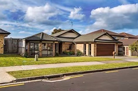 Photo of property in 36 Lilybank Crescent, East Tamaki, Auckland, 2013