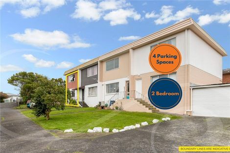 Photo of property in 1/78 West Coast Road, Glen Eden, Auckland, 0602