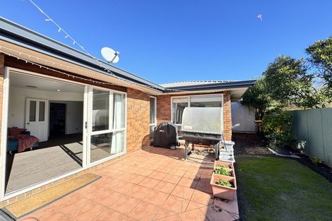 Photo of property in 1/92 Racecourse Road, Sockburn, Christchurch, 8042