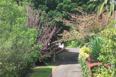 Photo of property in 10 Lemnos Place, Titirangi, Auckland, 0604