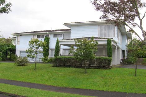 Photo of property in 1 Pennycook Place, Sunnyhills, Auckland, 2010
