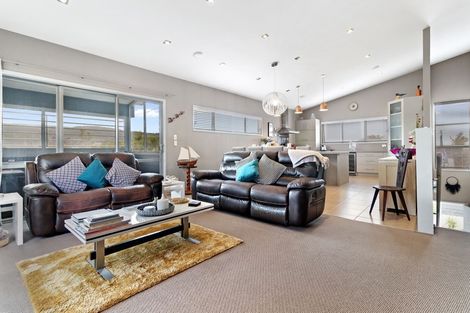 Photo of property in 101a Rutherford Road, Whangamata, 3620