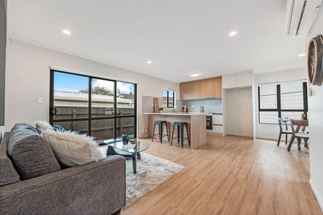 Photo of property in 11 Murillo Place, Henderson, Auckland, 0612