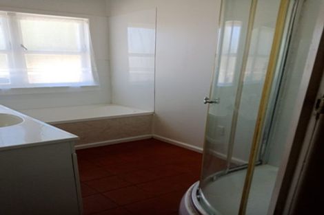 Photo of property in 54 Clevedon Road, Papakura, 2110