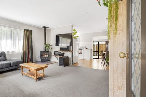 Photo of property in 64 Pelorus Street, Glenview, Hamilton, 3206