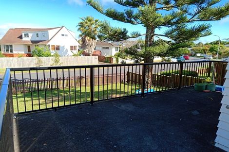 Photo of property in 18 Reelick Avenue, Pakuranga Heights, Auckland, 2010