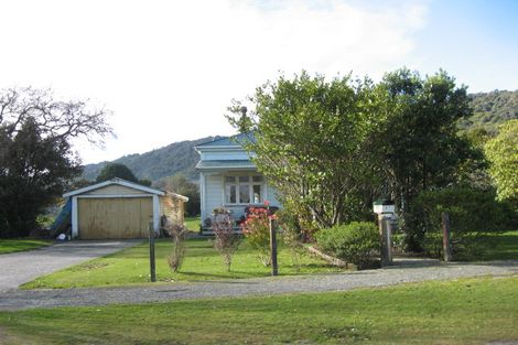 Photo of property in 57 Nelson Quay, Cobden, Greymouth, 7802