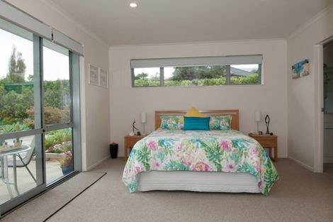 Photo of property in 1 Seascape Crescent, Waipu, 0582