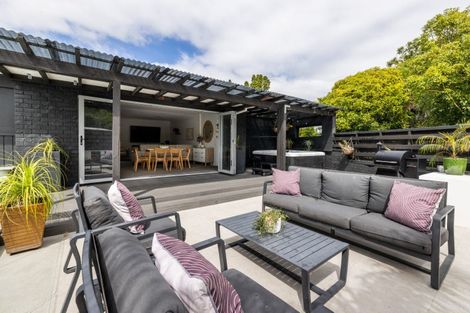 Photo of property in 29 Kent Terrace, Taradale, Napier, 4112