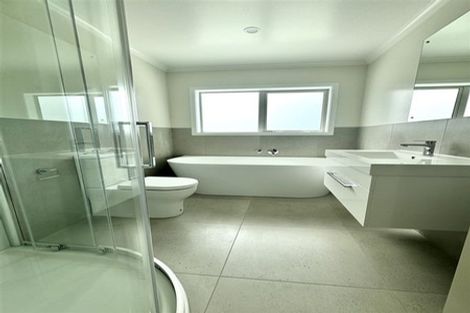 Photo of property in 31 Farnworth Terrace, Churton Park, Wellington, 6037