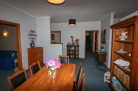 Photo of property in 33 Guy Street, Dannevirke, 4930