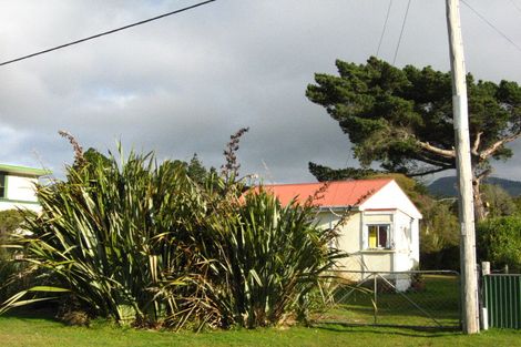 Photo of property in 42 Beach Road, Long Beach, Port Chalmers, 9081