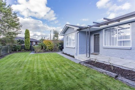 Photo of property in 10 Phoenix Lane, Northcote, Christchurch, 8052