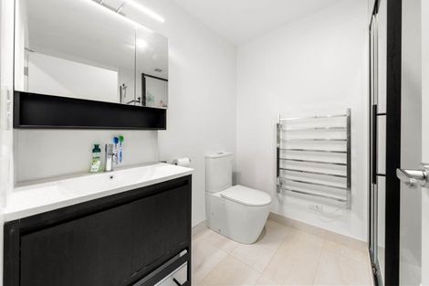 Photo of property in 19 Kotuitui Street, Manukau, Auckland, 2104