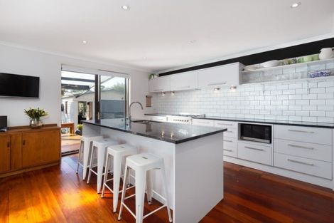 Photo of property in 23 Maranui Avenue, Point Chevalier, Auckland, 1022