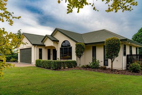 Photo of property in 4 Macarthur Mews, Rototuna, Hamilton, 3210