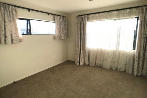 Photo of property in 79 Deep Creek Road, Waiake, Auckland, 0630