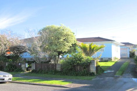 Photo of property in 5 Vetori Place, Clover Park, Auckland, 2023