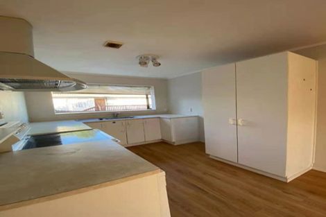 Photo of property in 56 Vintage Drive, Henderson, Auckland, 0612