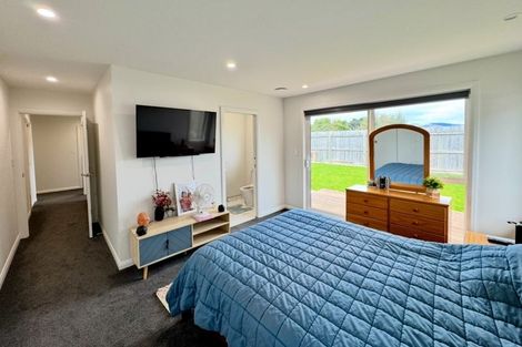 Photo of property in 50 Freedom Drive, Kelvin Grove, Palmerston North, 4414