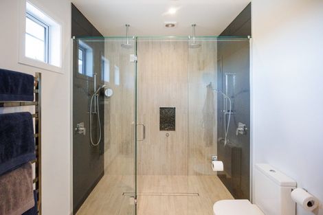 Photo of property in 33 Hartwell Drive, Kelvin Grove, Palmerston North, 4470