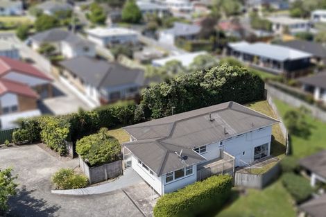 Photo of property in 20 Waione Avenue, Te Atatu Peninsula, Auckland, 0610