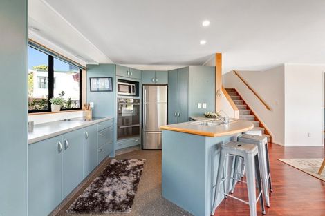 Photo of property in 8b Duncansby Road, Stanmore Bay, Whangaparaoa, 0932