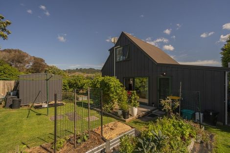 Photo of property in 17 White Street, Whitianga, 3510