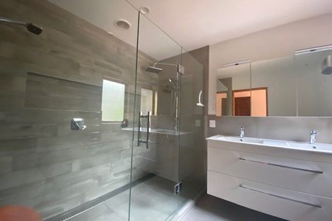 Photo of property in 16 Cheviot Road, Lowry Bay, Lower Hutt, 5013