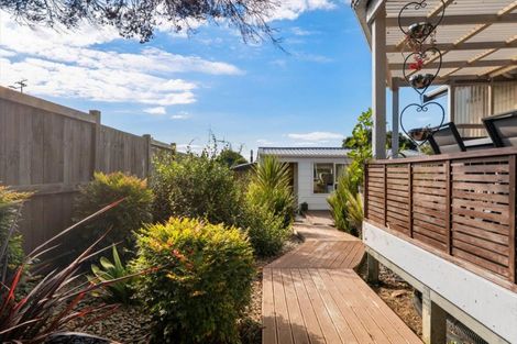 Photo of property in 9 Milsom Place, Te Puke, 3119