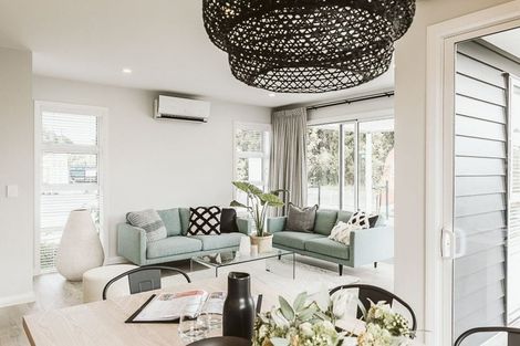 Photo of property in 85 Station Road, Kumeu, 0810