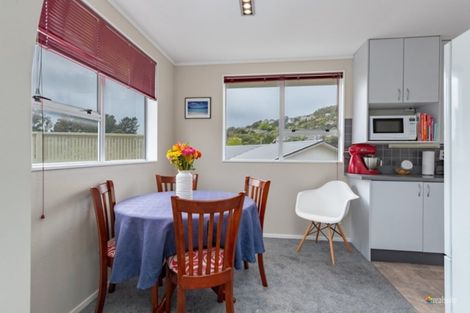 Photo of property in 37 Woolwich Close, Whitby, Porirua, 5024