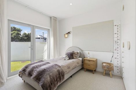 Photo of property in 75 Dundas Street, Seatoun, Wellington, 6022