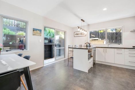 Photo of property in 69 Tamahere Drive, Glenfield, Auckland, 0629