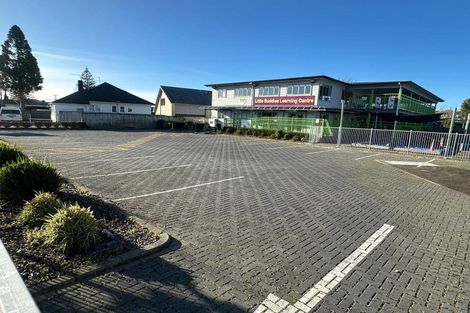 Photo of property in 56-58 Somerset Road, Mount Roskill, Auckland, 1041