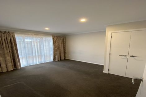 Photo of property in 32 Fernly Rise, Flat Bush, Auckland, 2019