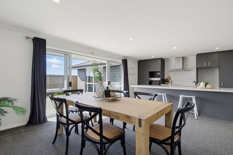 Photo of property in 47 Kotiate Street, Papamoa, 3118