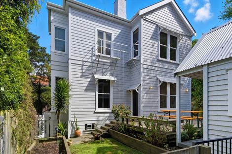 Photo of property in 7 Strathmore Crescent, Roslyn, Dunedin, 9010