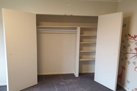 Photo of property in 19a Betty Watt Grove, Riverstone Terraces, Upper Hutt, 5018