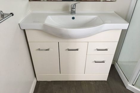 Photo of property in 37 Riddlers Crescent, Petone, Lower Hutt, 5012