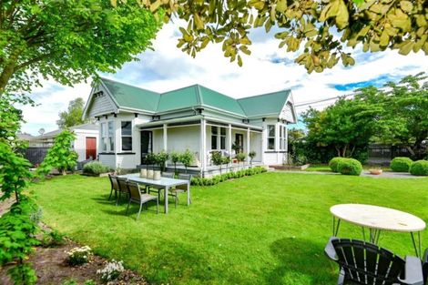 Photo of property in 12 Tyrone Street, Belfast, Christchurch, 8051